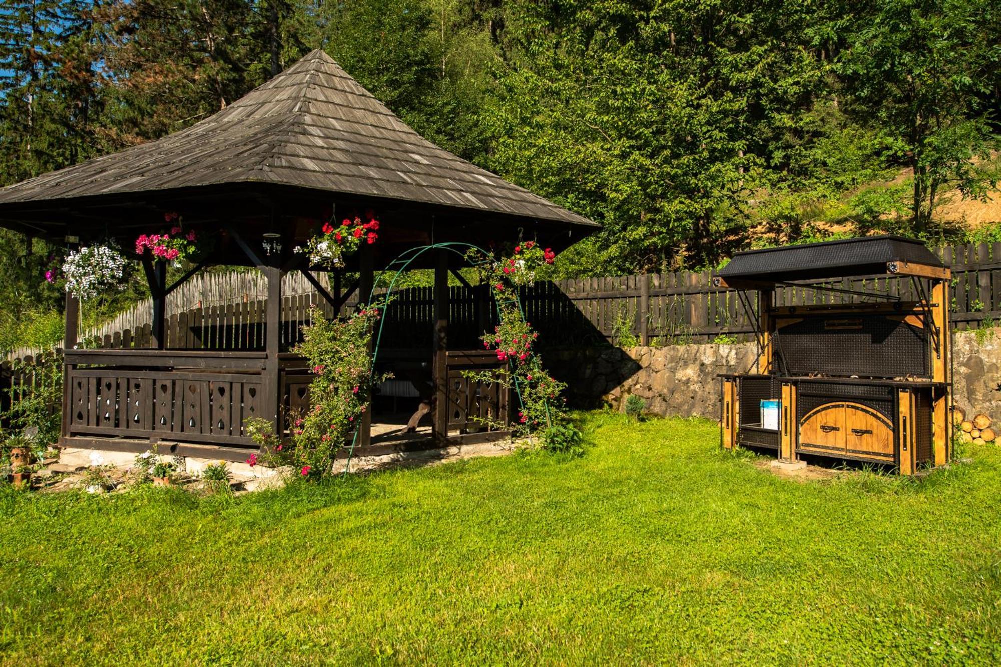 Bucovina Lodge Pension Вама Екстериор снимка