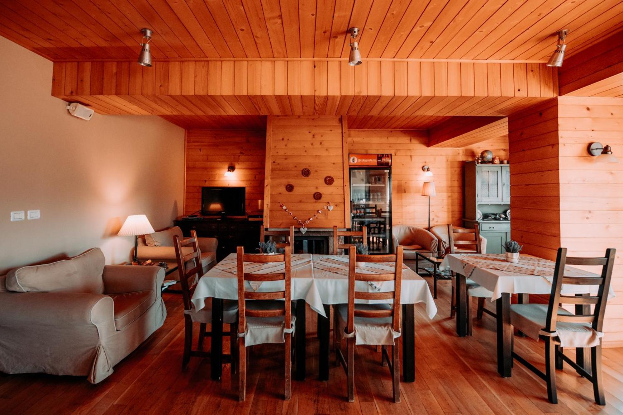 Bucovina Lodge Pension Вама Екстериор снимка
